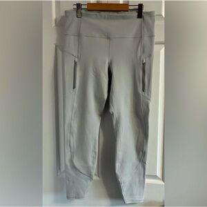 Athleta Rainier Tight Legging Gray Silver Storm Cloud Large Yoga Pants NWOT